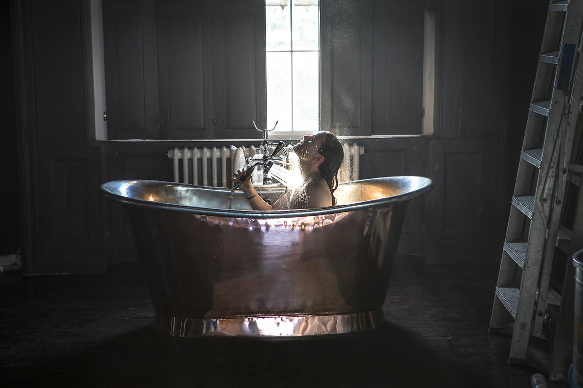 lady lucy takes a bath
