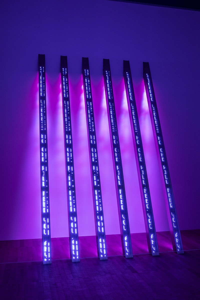 jenny holzer