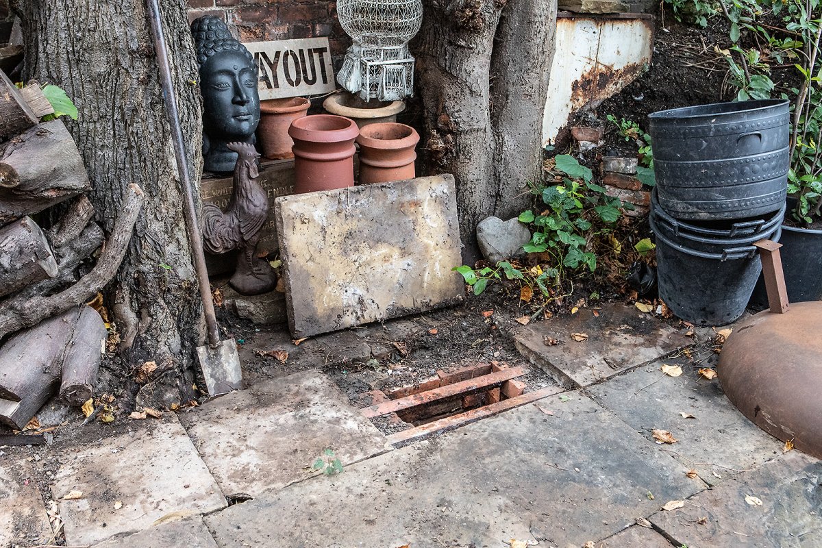 mystery hole (NOT a glory hole)