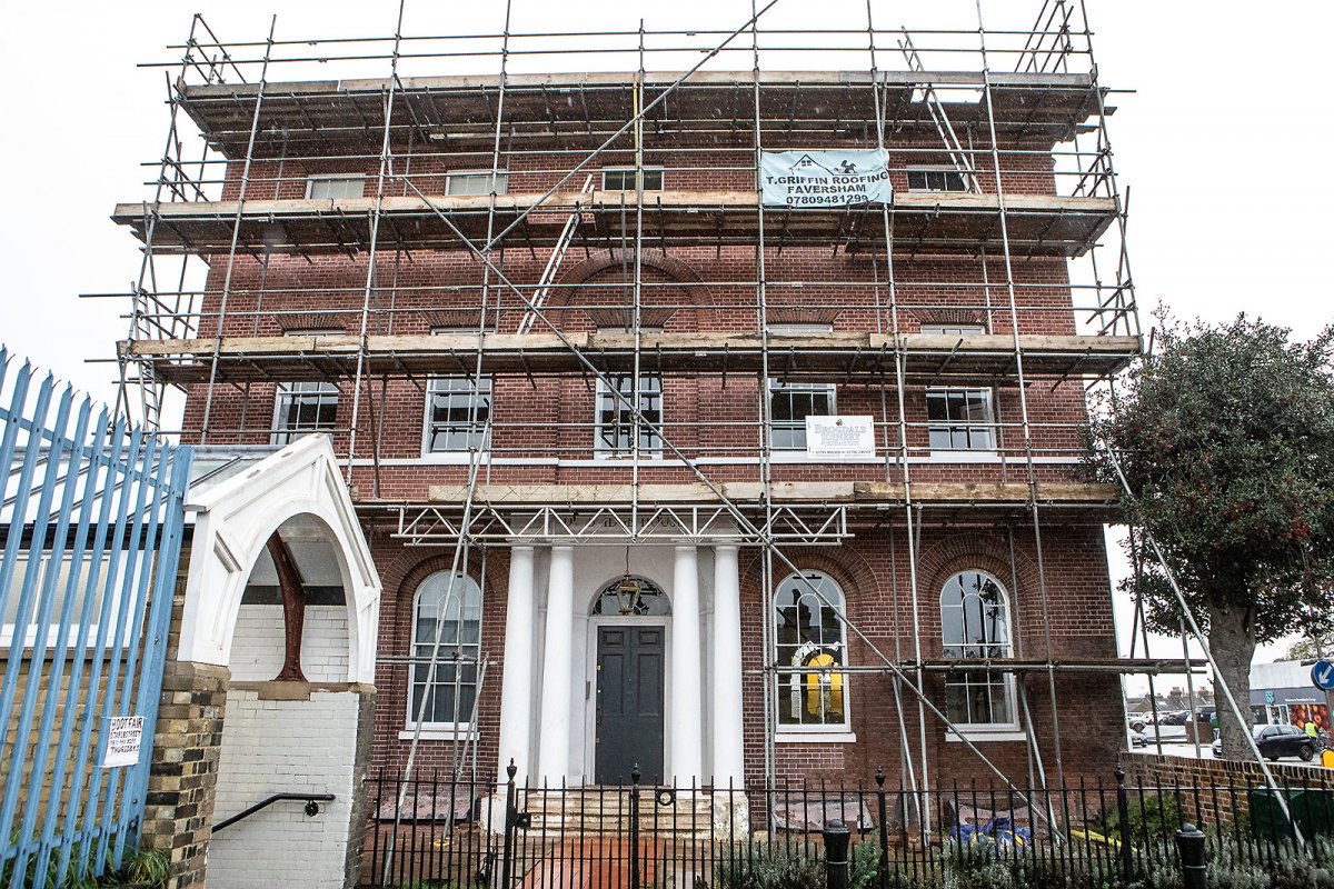 DON'T point (it's rude)