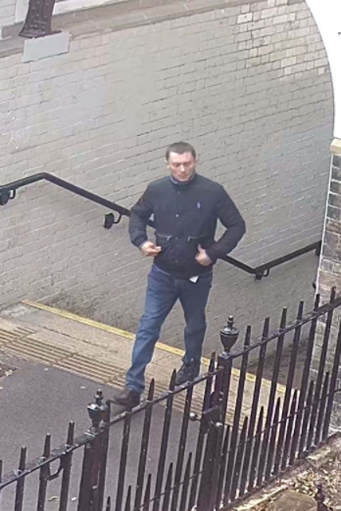 hello. I steal parcels from peoples doorsteps