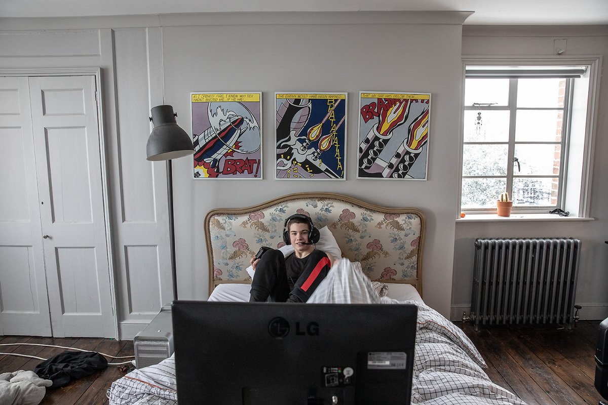 today IN z's bedroom