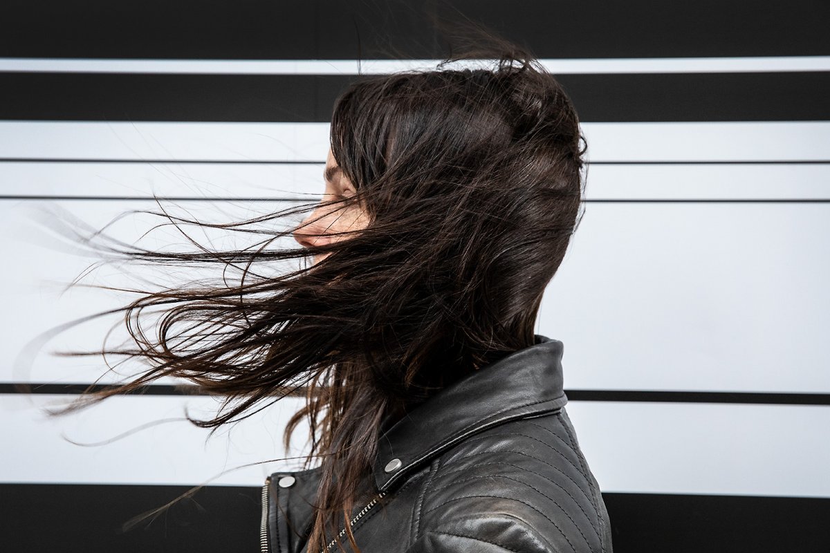 i love that hair long and black...