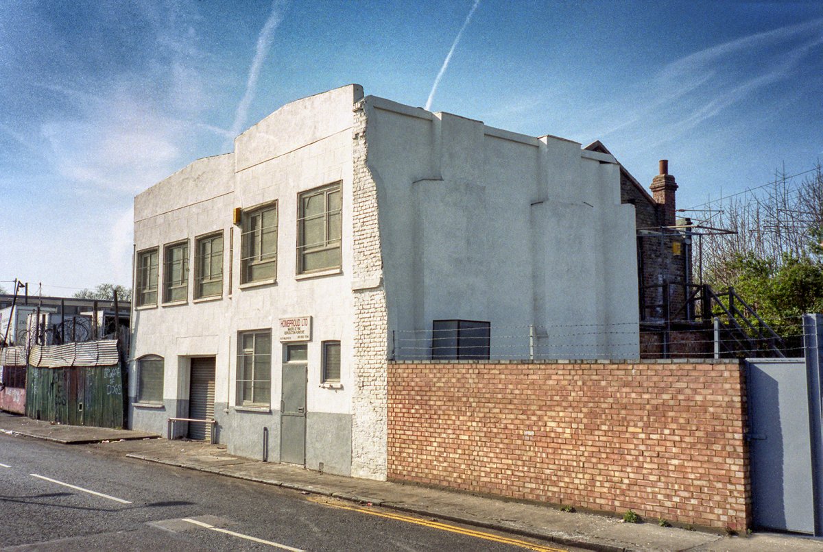 the perou factory (2000 AD)