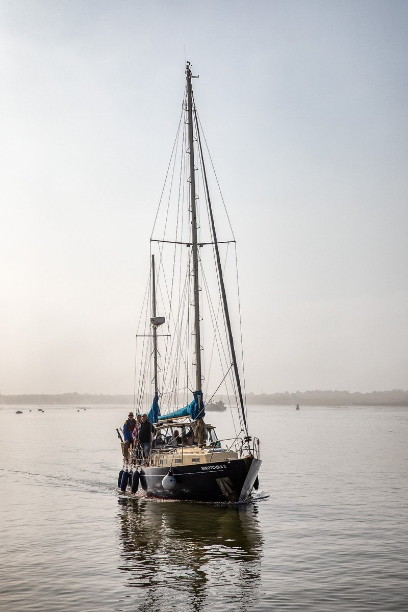 unknown sailors on a MF boat