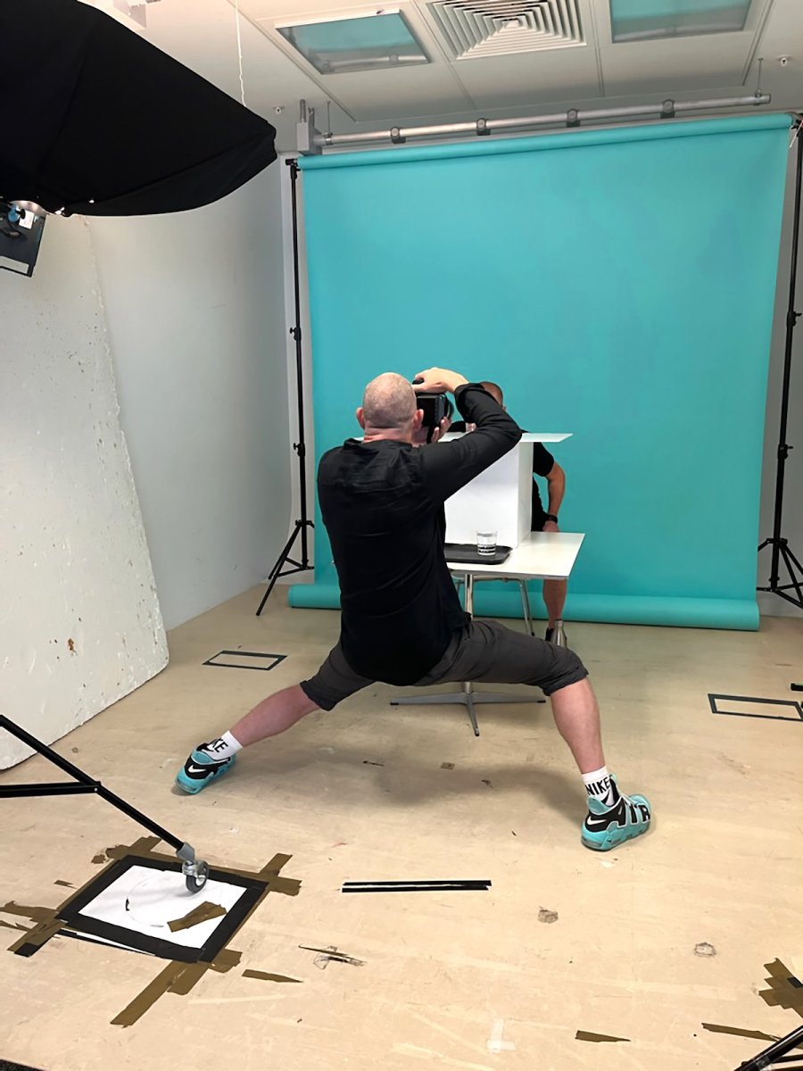 photo power stance