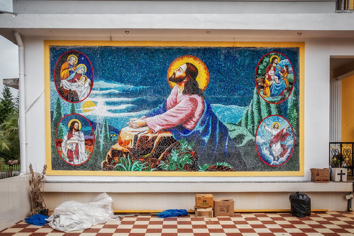 mosaic messiah