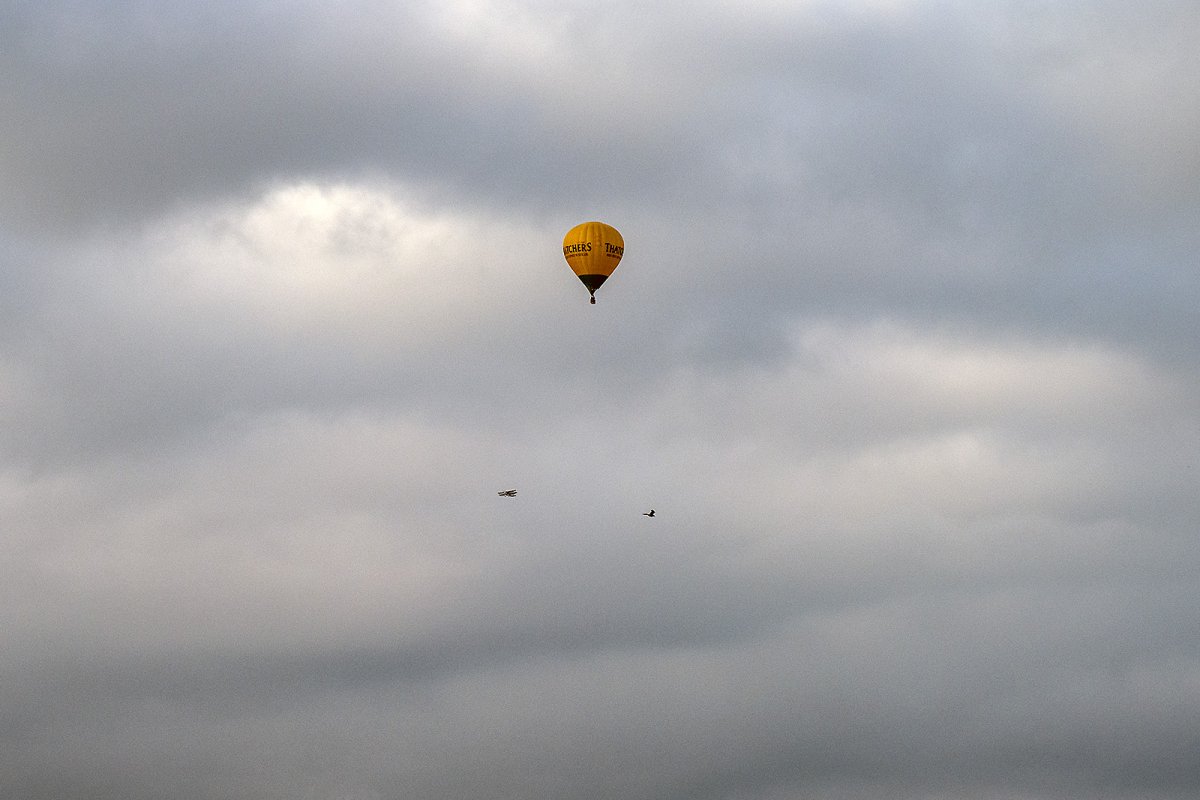 3 B's of flight in the same frame
