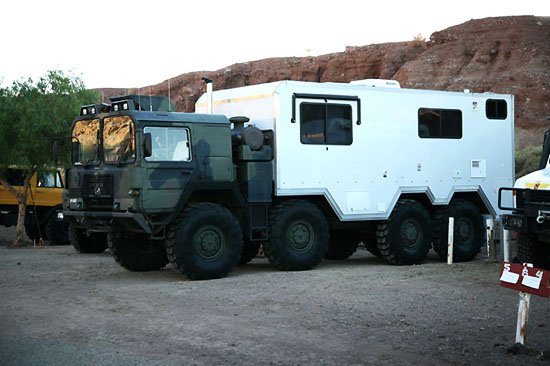 8 wheeler russian porta-cabin tank