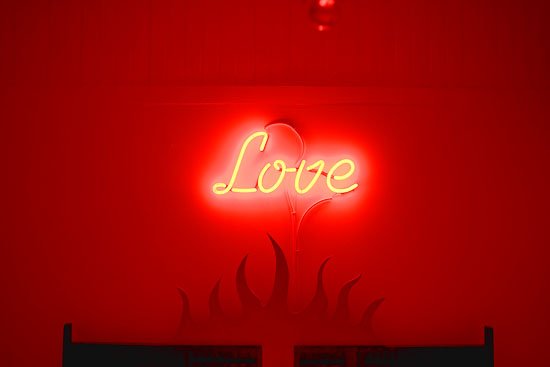 put on the red light
